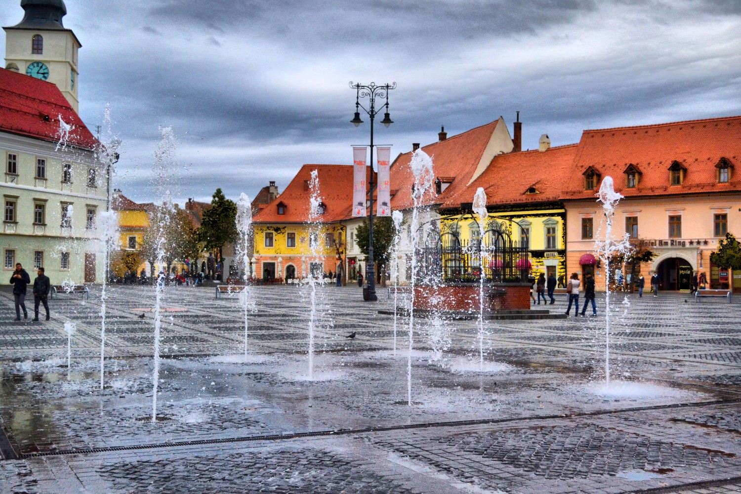 Piața Mare Sibiu - fântâni arteziană