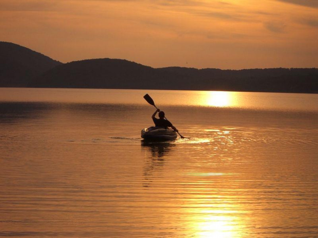 Lac Surduc - barcă cu vâsle