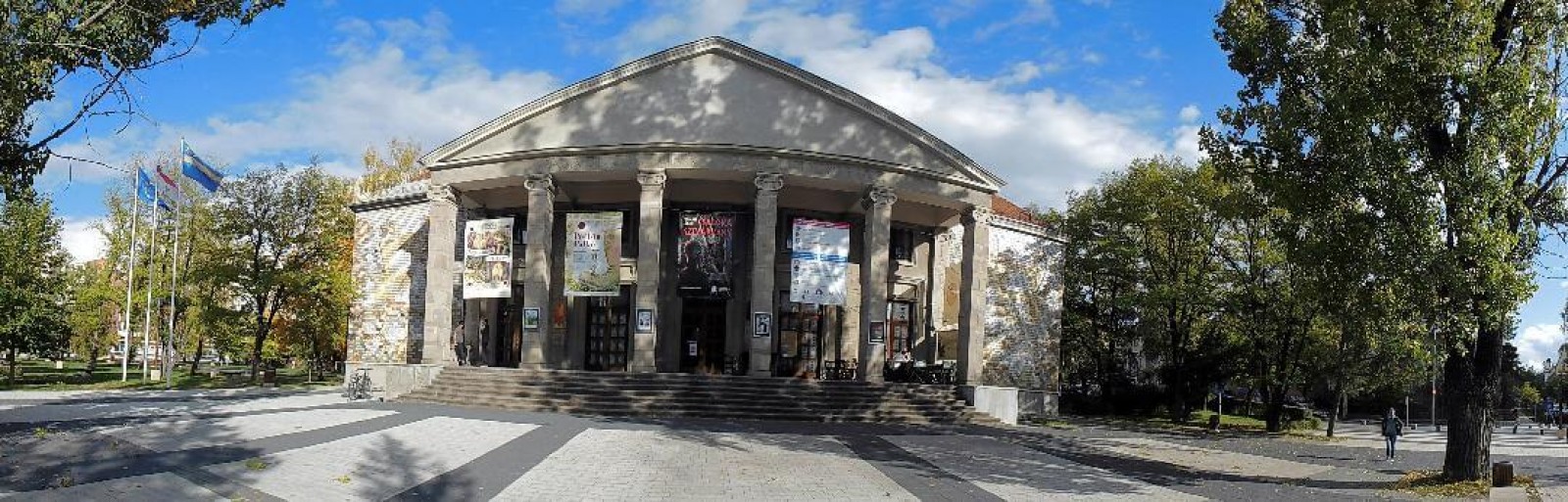 Teatrul Csíki Játékszín - intrare