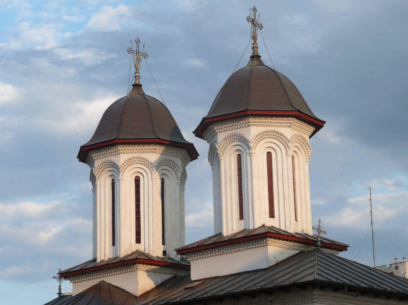 Catedrala Sfinții Voievozi din Târgu Jiu