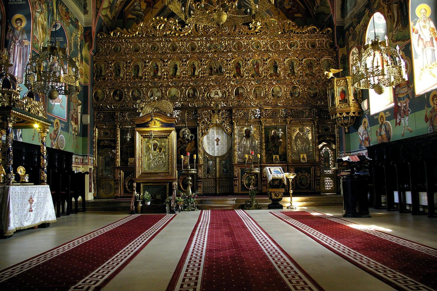 Biserica Sfântul Sava Iași - Iconostas (catapeteasmă)