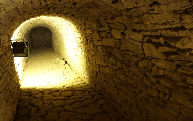 Catacombele de sub Palatul Culturii Iași